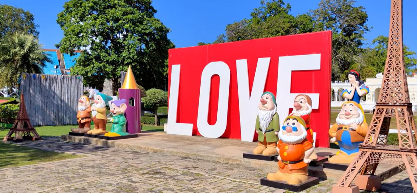 MINI SIAM PATTAYA WITH ENTRY TICKETS (PRIVATE PICK UP AND DROP PATTAYA HOTEL)